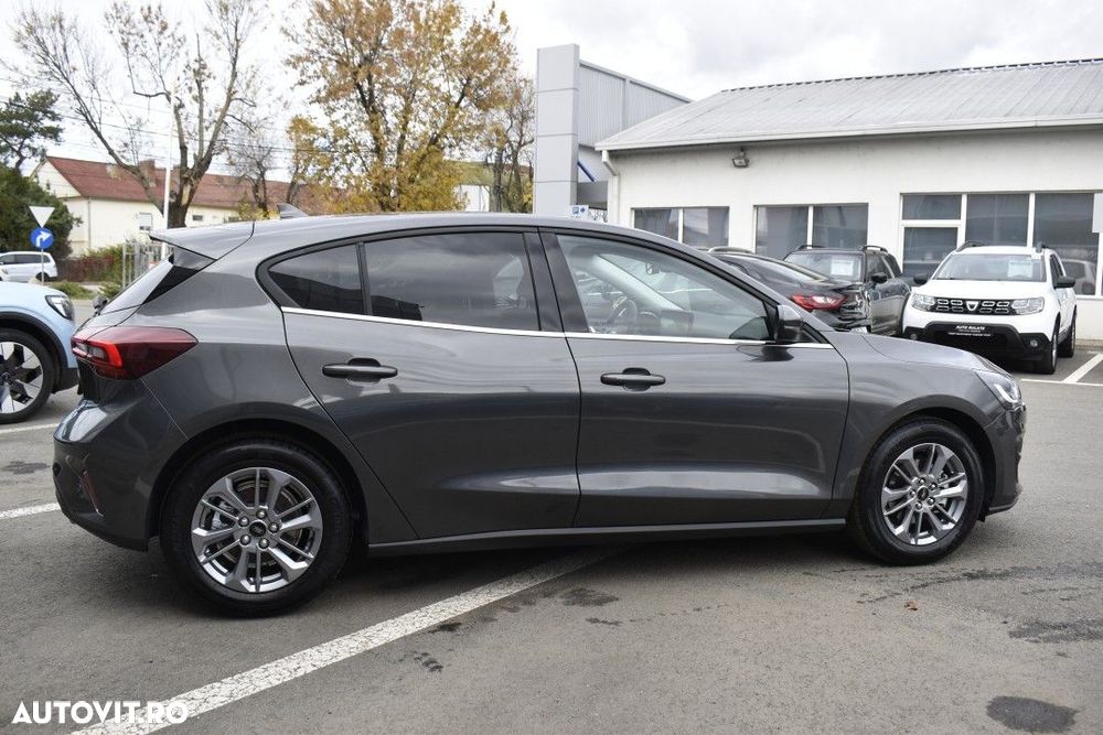 Ford Focus - 9
