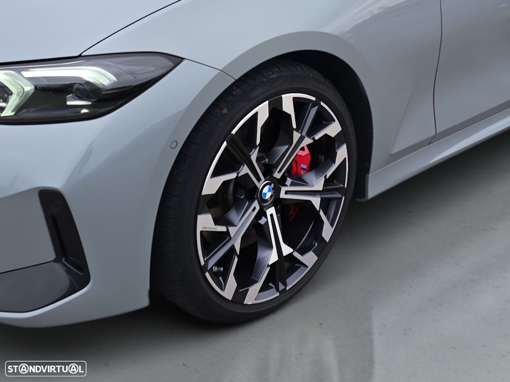 BMW 320 d Pack Desportivo M Pro Auto - 4