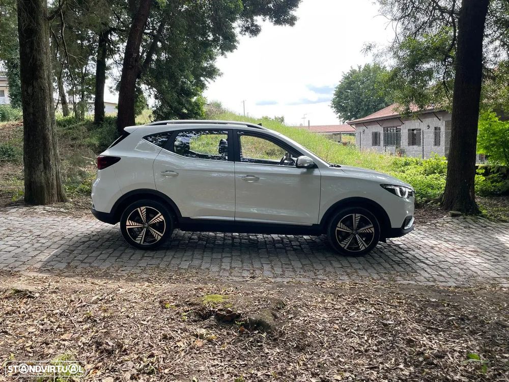 MG ZS Maximal Luxury - 8