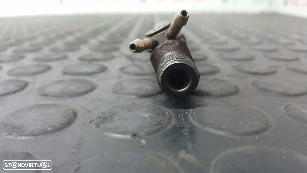 INJETOR VOLVO S80 BERLINA 2.5 D - 4