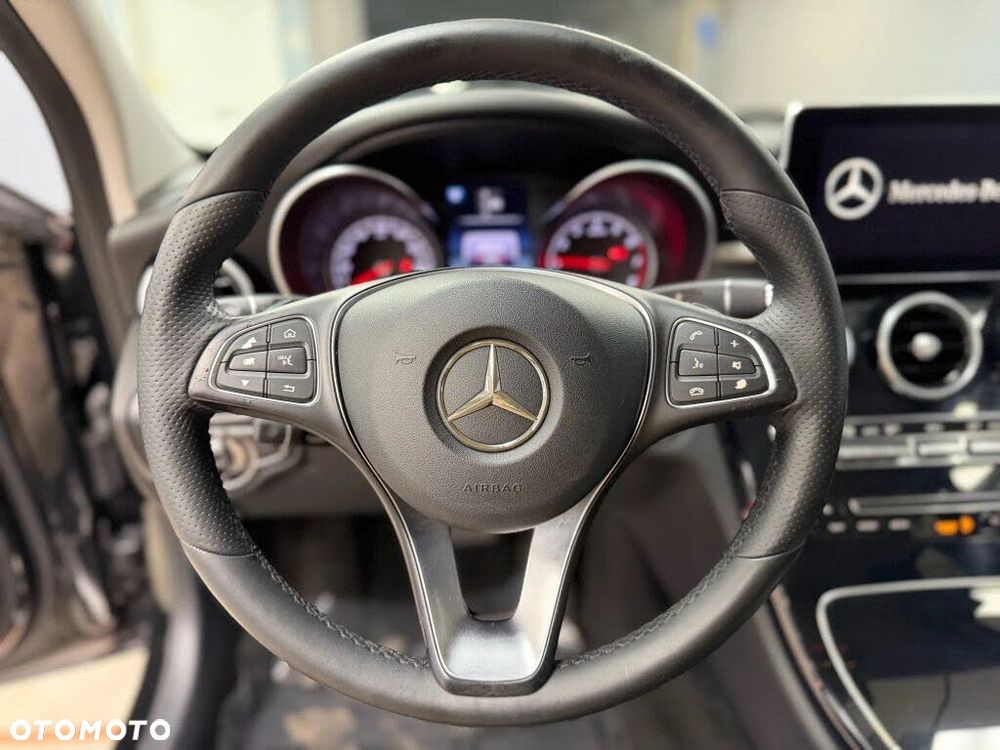 Mercedes-Benz Klasa C 300 7G-TRONIC - 15