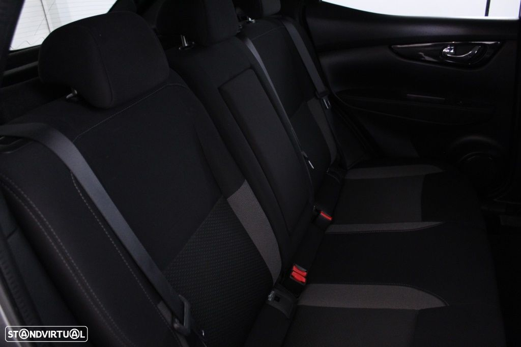 Nissan Qashqai 1.5 dCi N-Connecta - 15