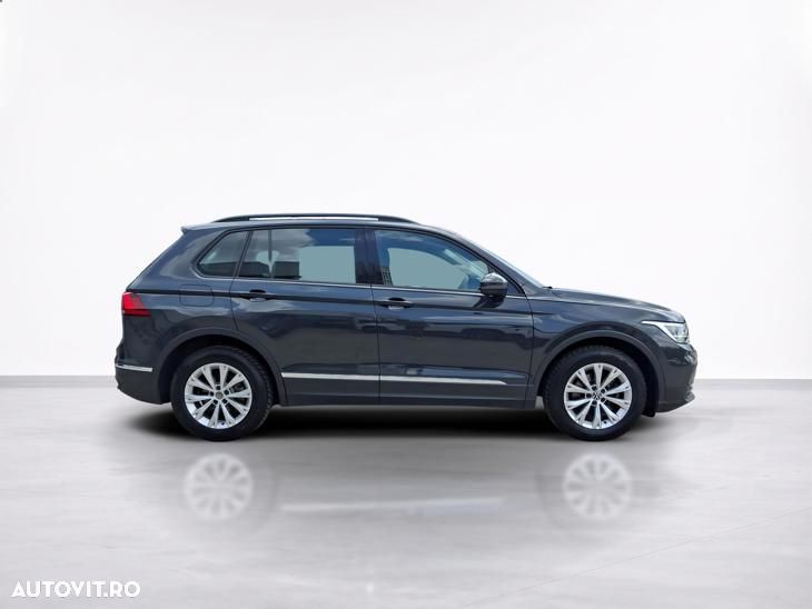 Volkswagen Tiguan - 8