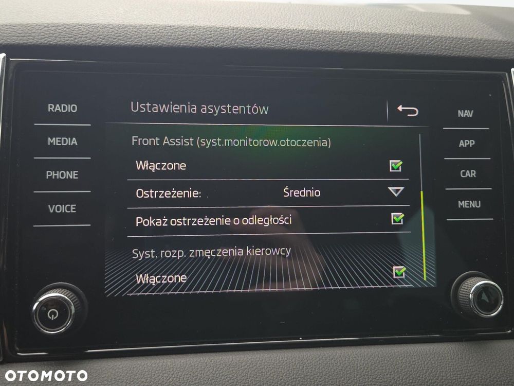 Skoda Karoq 1.6 TDI SCR 4x2 Style DSG - 26