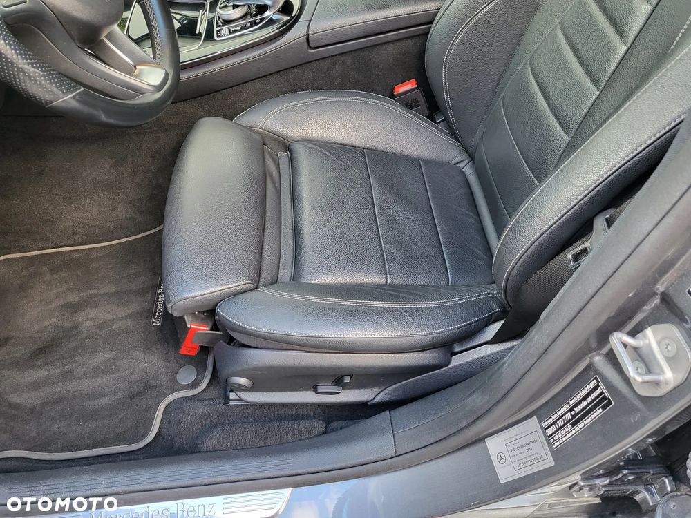 Mercedes-Benz Klasa E 220 d 9G-TRONIC - 21