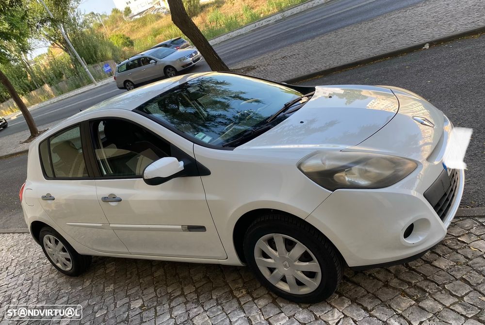 Renault Clio 1.2 16V Confort 130g - 5