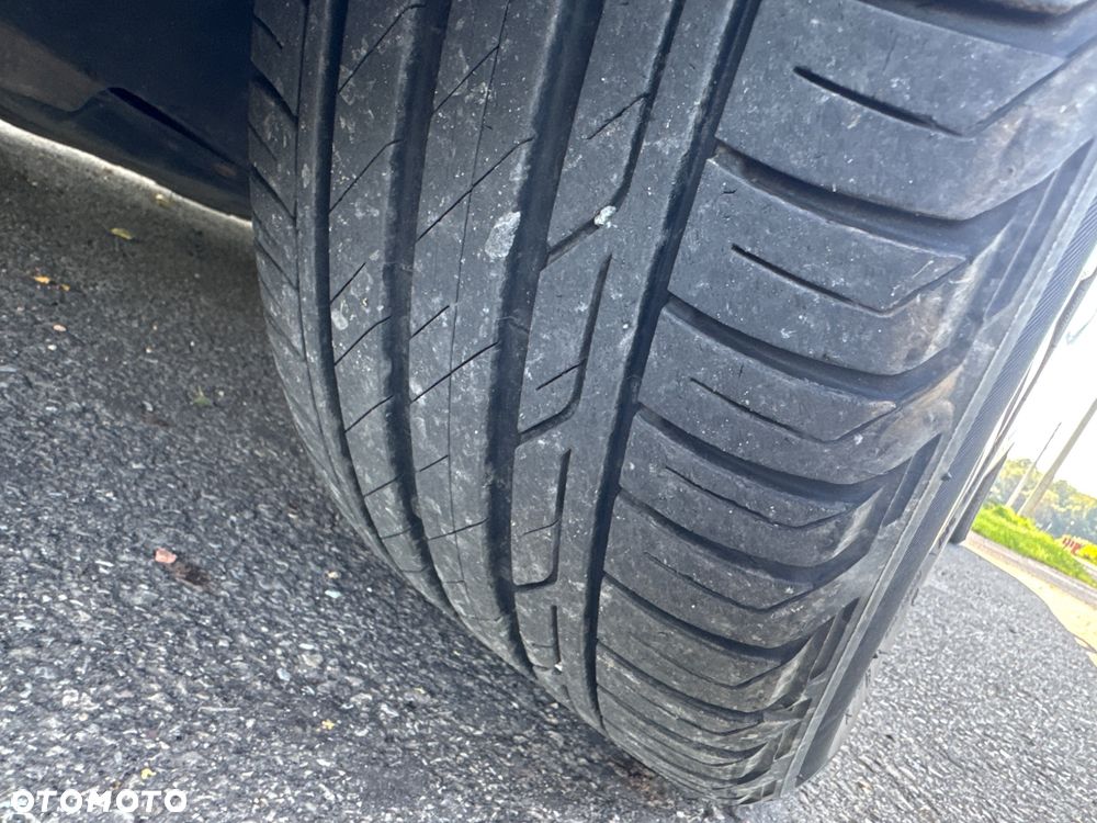 Volkswagen Golf 2.0 TDI DPF 4Motion Highline - 18