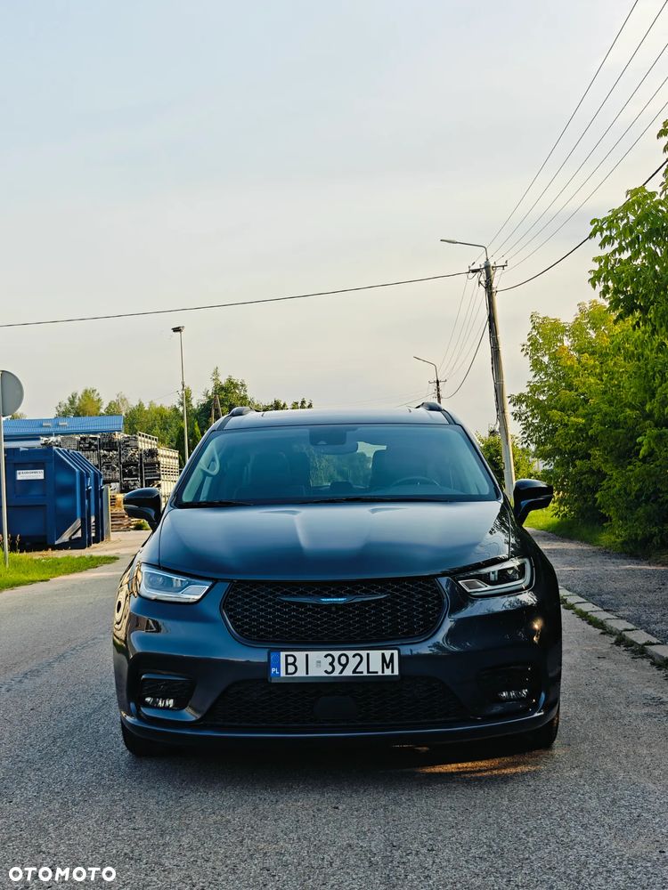 Chrysler Pacifica - 18