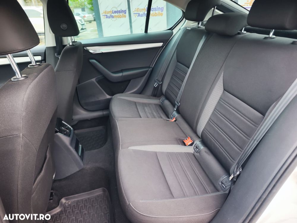 Skoda Octavia 2.0 TDI Ambition - 6
