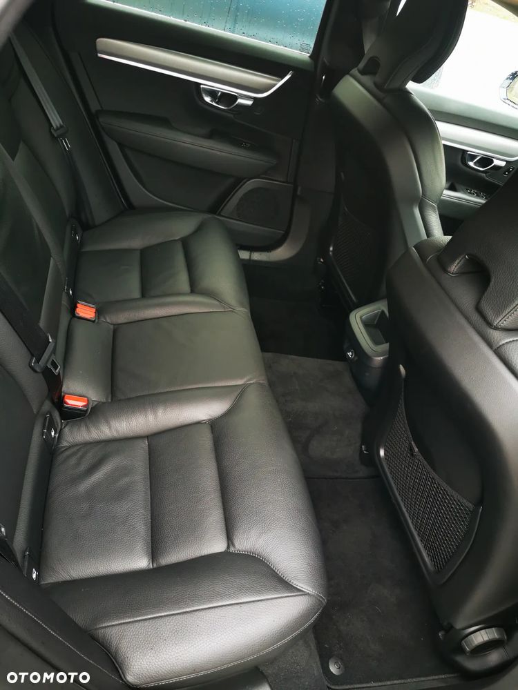 Volvo V90 D3 Momentum Pro - 6
