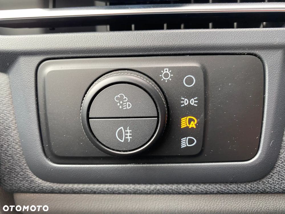 Ford Tourneo Custom 2.0 EcoBlue 320 L2 Titanium - 35