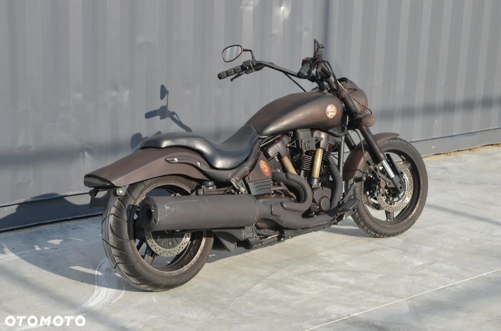 Yamaha Road Star - 27