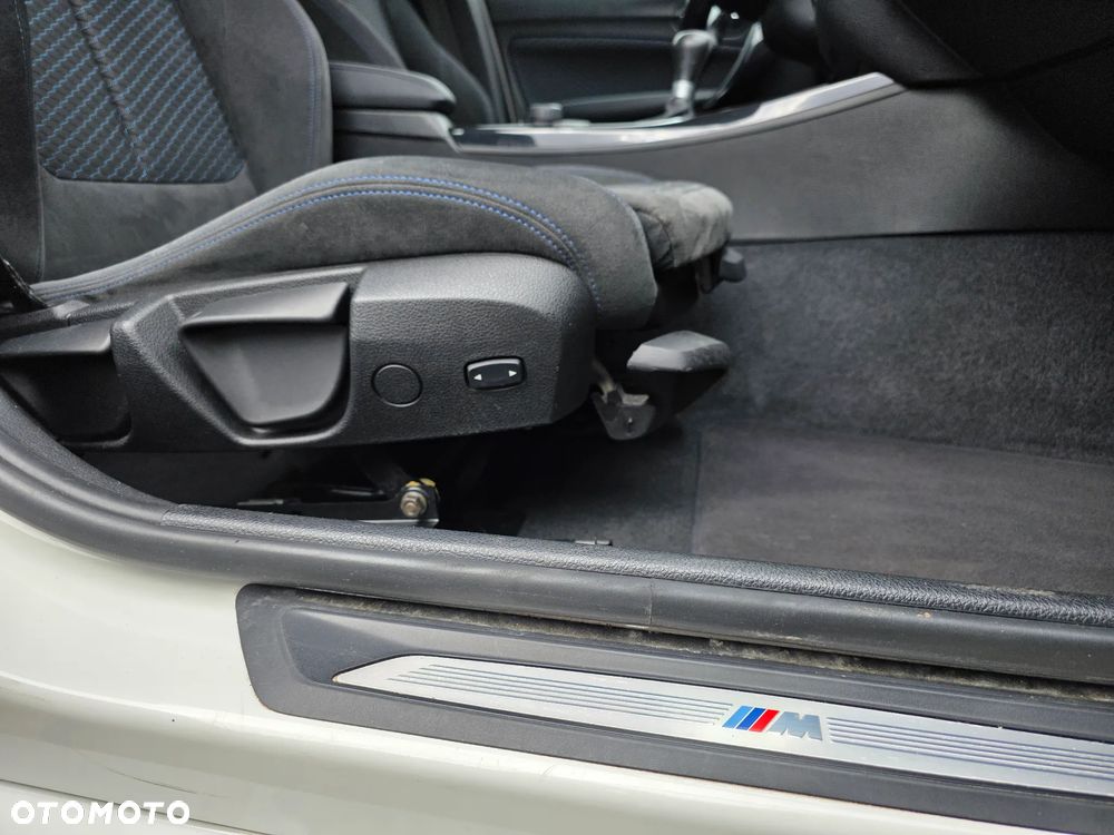 BMW Seria 1 116i Sport Line - 23