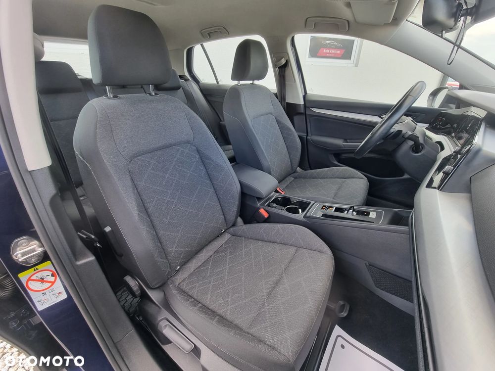 Volkswagen Golf 1.5 eTSI EVO Style DSG - 9
