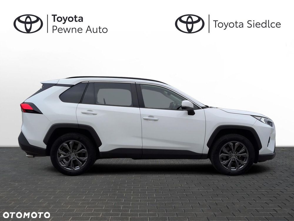 Toyota RAV4 - 6