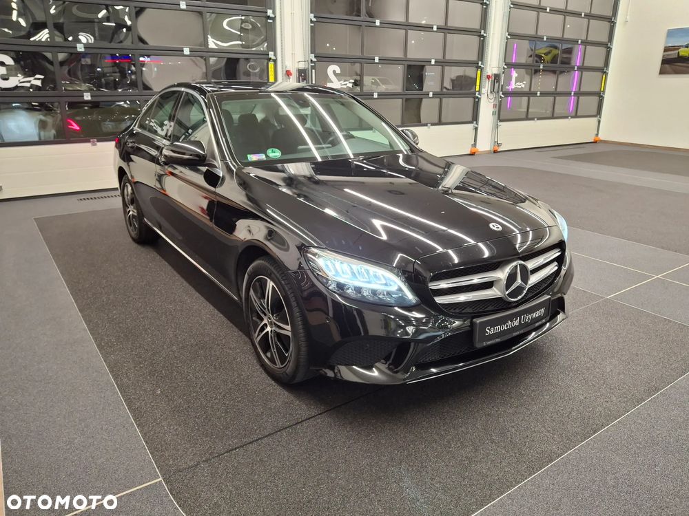 Mercedes-Benz C-Class 2019 photo 3