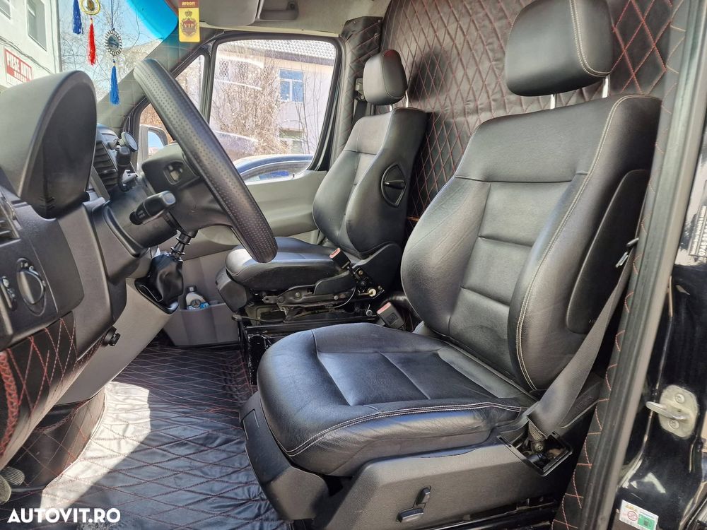 Mercedes-Benz Sprinter - 14