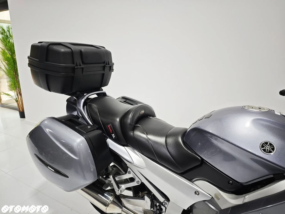 Yamaha FJR - 7
