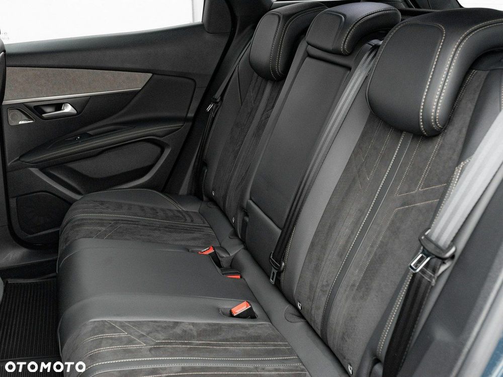 Peugeot 3008 1.6 PureTech GT S&S EAT8 - 24