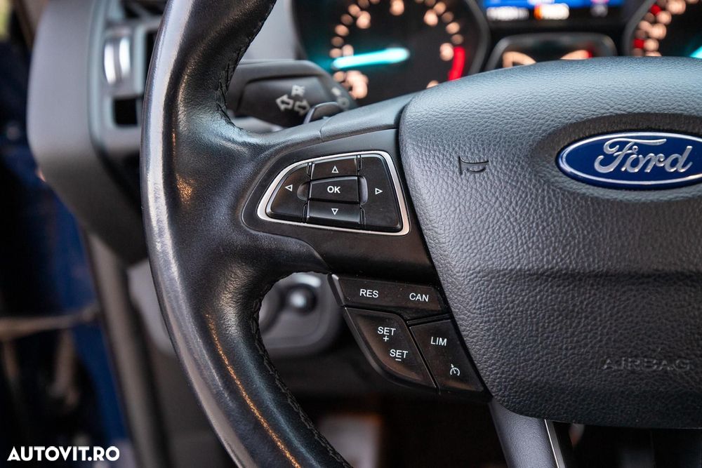 Ford Kuga 2.0 TDCi 4WD Powershift Trend - 17