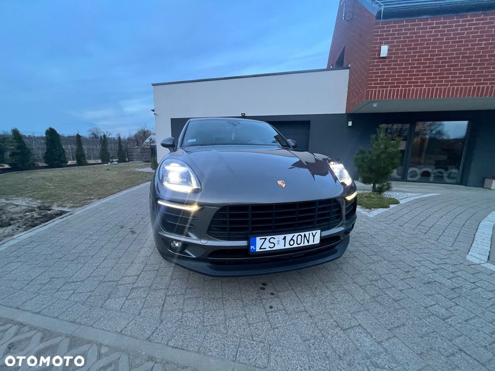 Porsche Macan Standard - 12