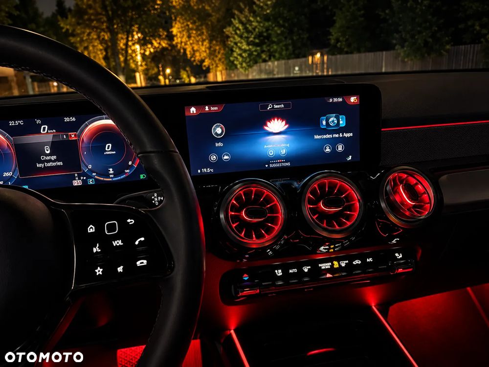 Mercedes-Benz GLB 200 Progressive 7G-DCT - 29