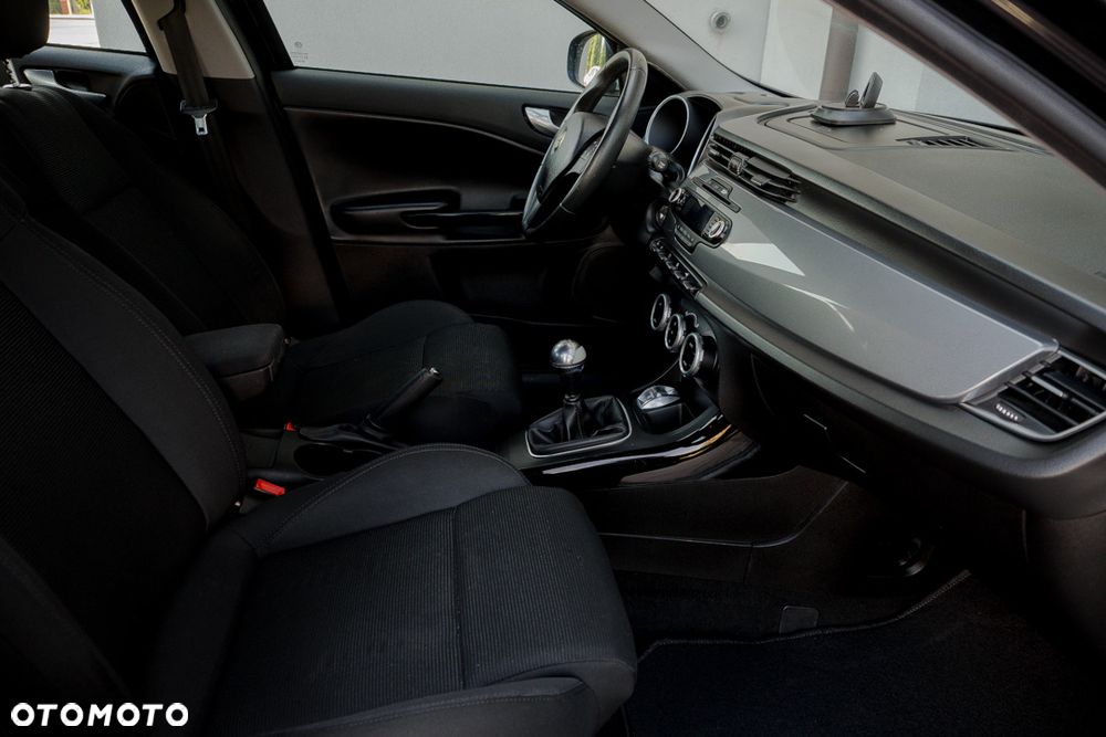 Alfa Romeo Giulietta 1.4 TB 16V Turismo - 28
