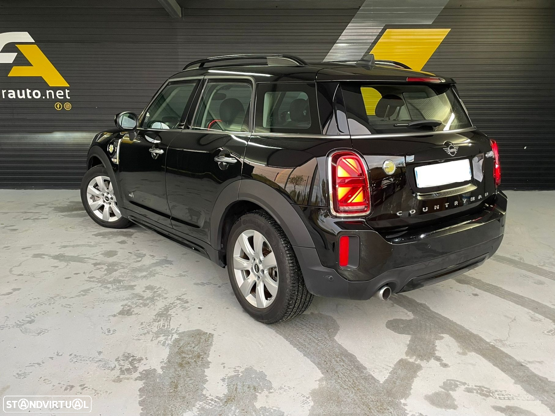 MINI Countryman Cooper SE Premium Essential Auto - 2