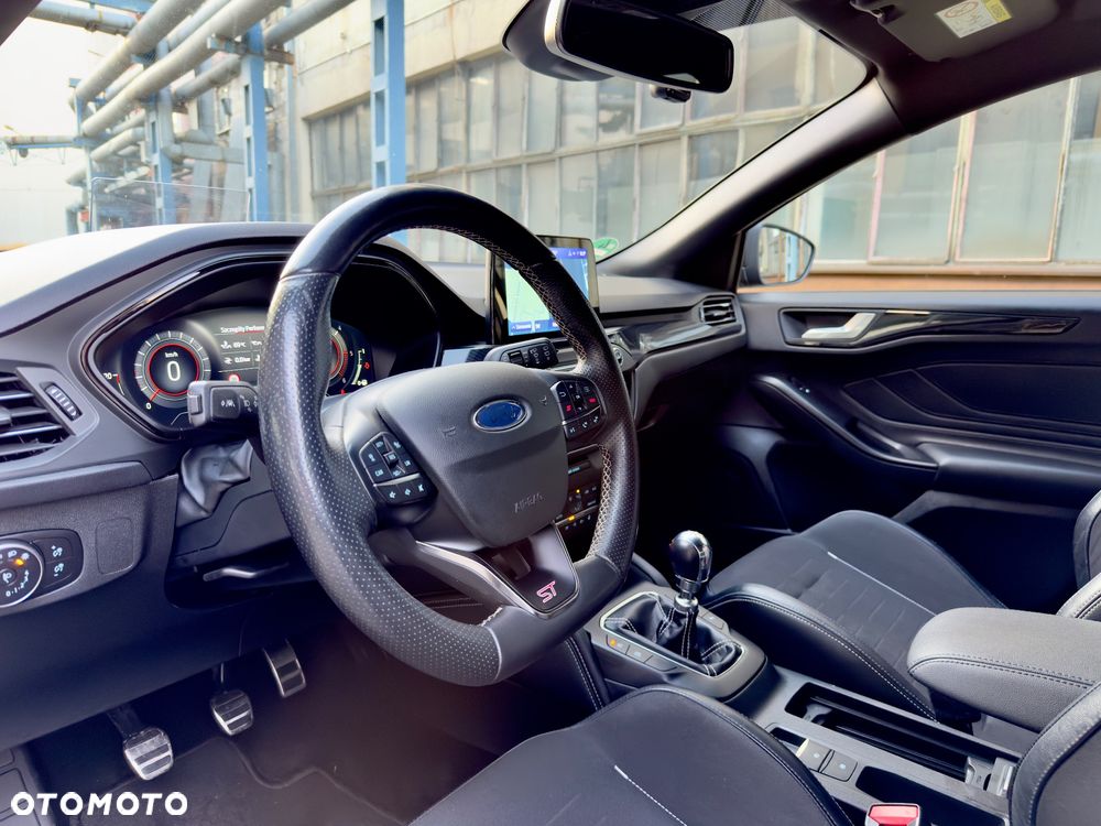 Ford Focus 2.0 EcoBlue ST - 13