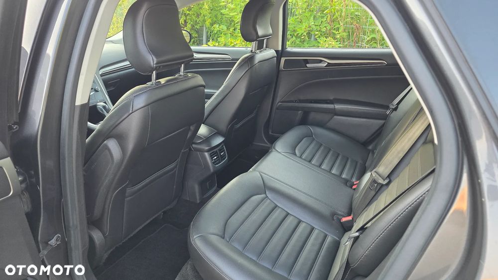 Ford Fusion 2.0 EcoBoost Titanium - 15