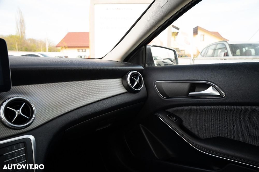 Mercedes-Benz GLA - 19