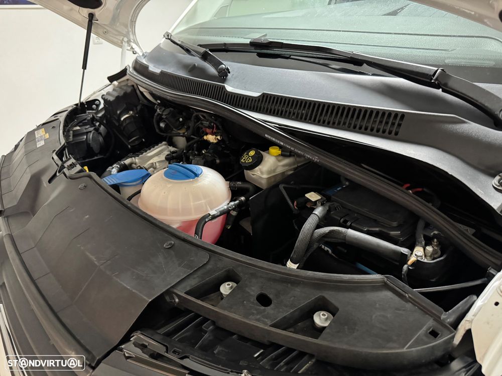 VW TRANSPORTER 2.0TDI C/IVA BUSINESS A/C OCASIÃO - 18
