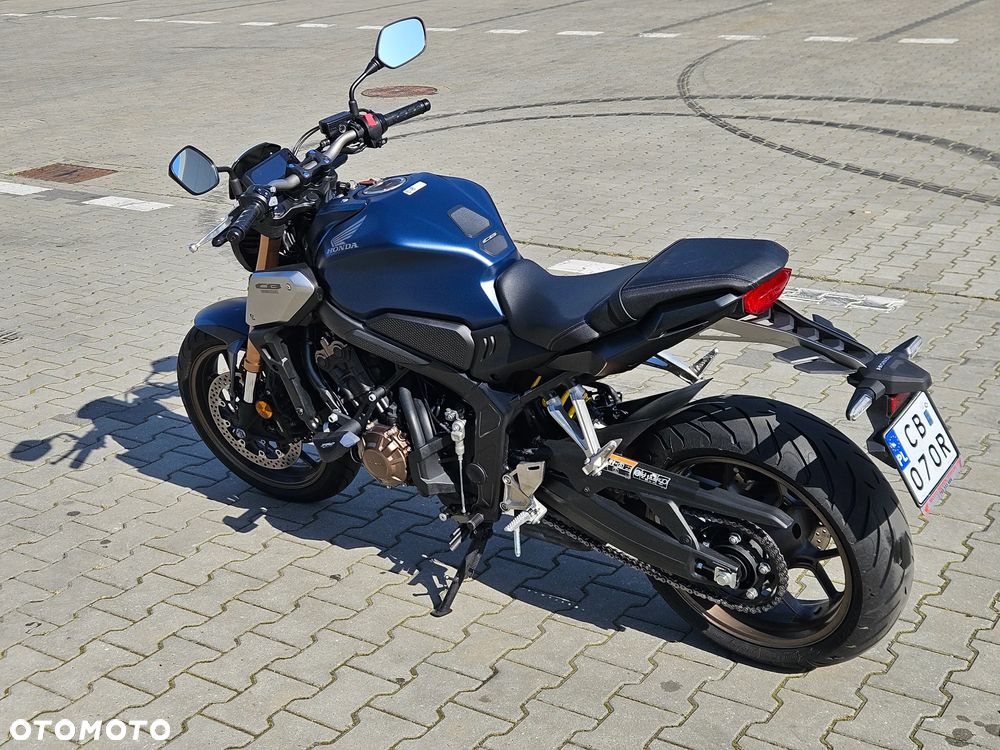 Honda CB - 3