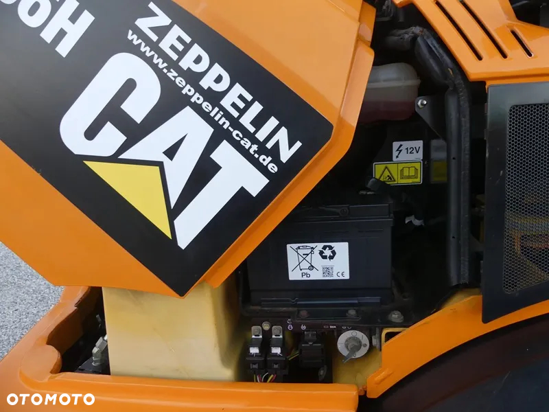 Caterpillar CAT 906H / Z Niemiec / 6424mtg / - 16