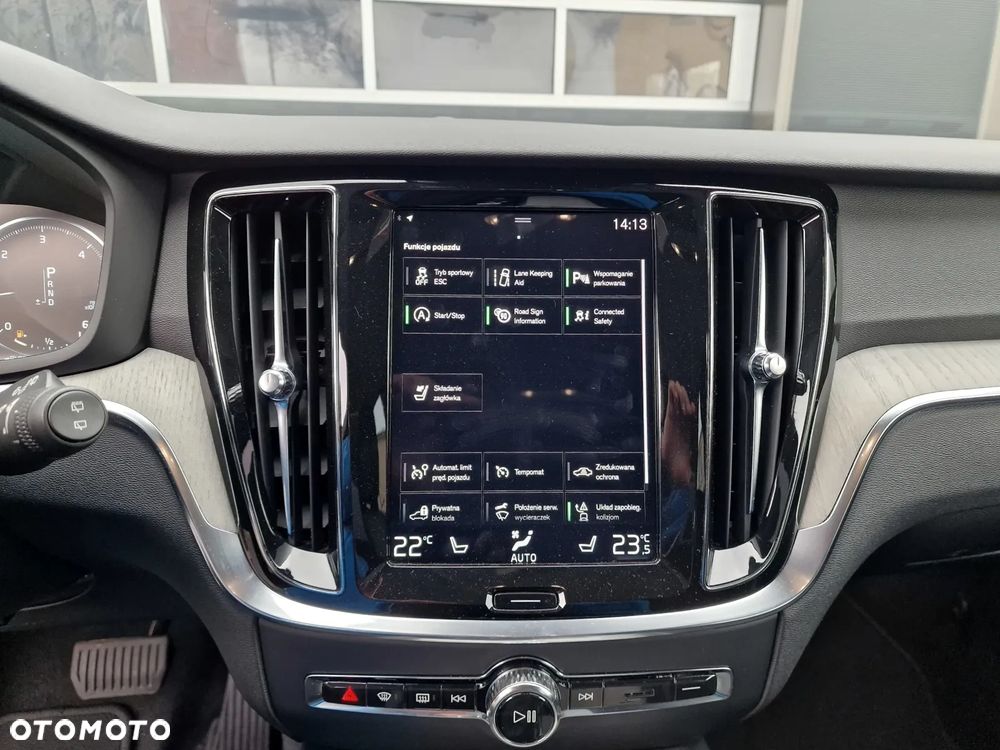 Volvo V60 Cross Country D4 AWD Geartronic - 35