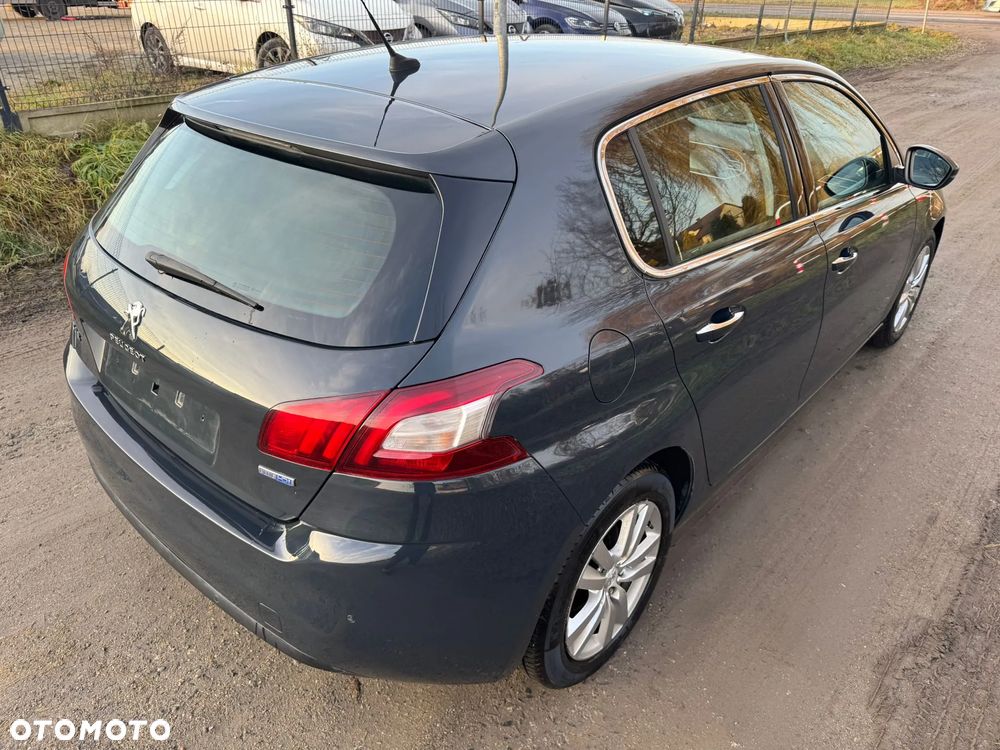 Peugeot 308 - 11