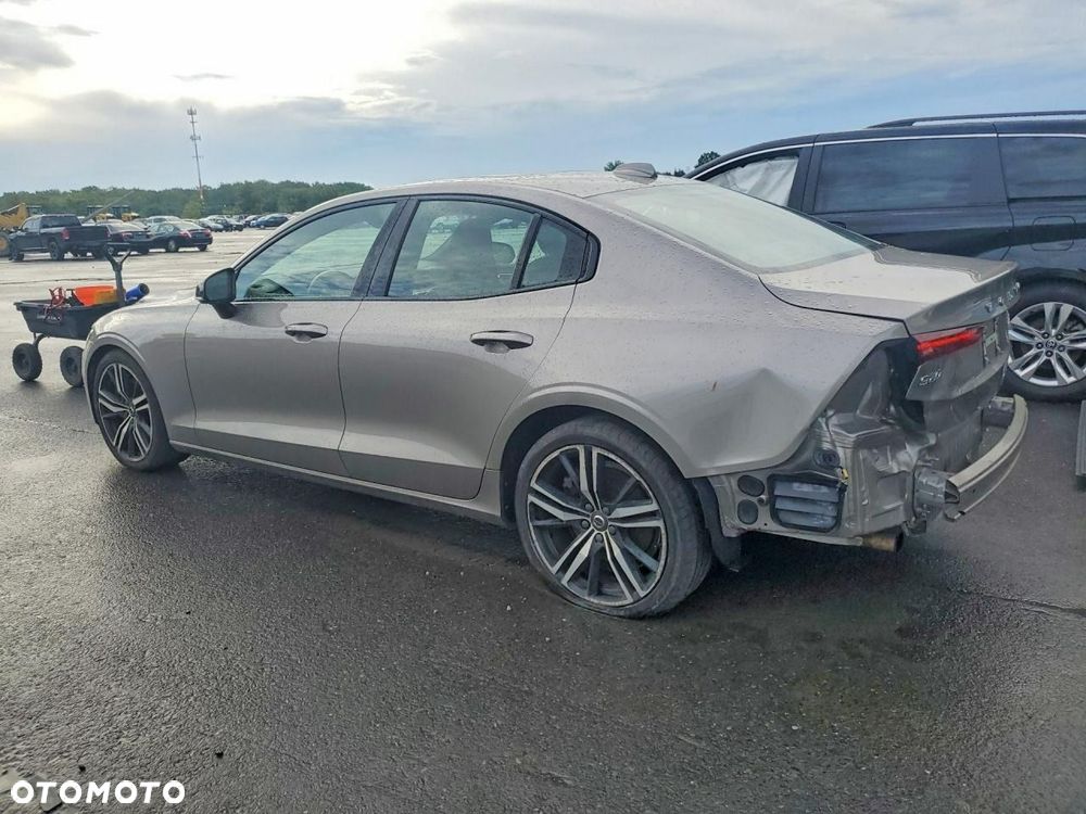 Volvo S60 T6 AWD R-Design - 5