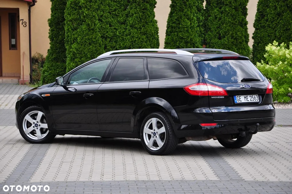 Ford Mondeo 2.0 FF Ghia - 22