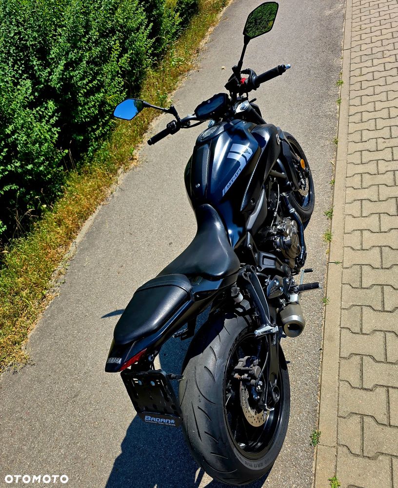 Yamaha MT - 12
