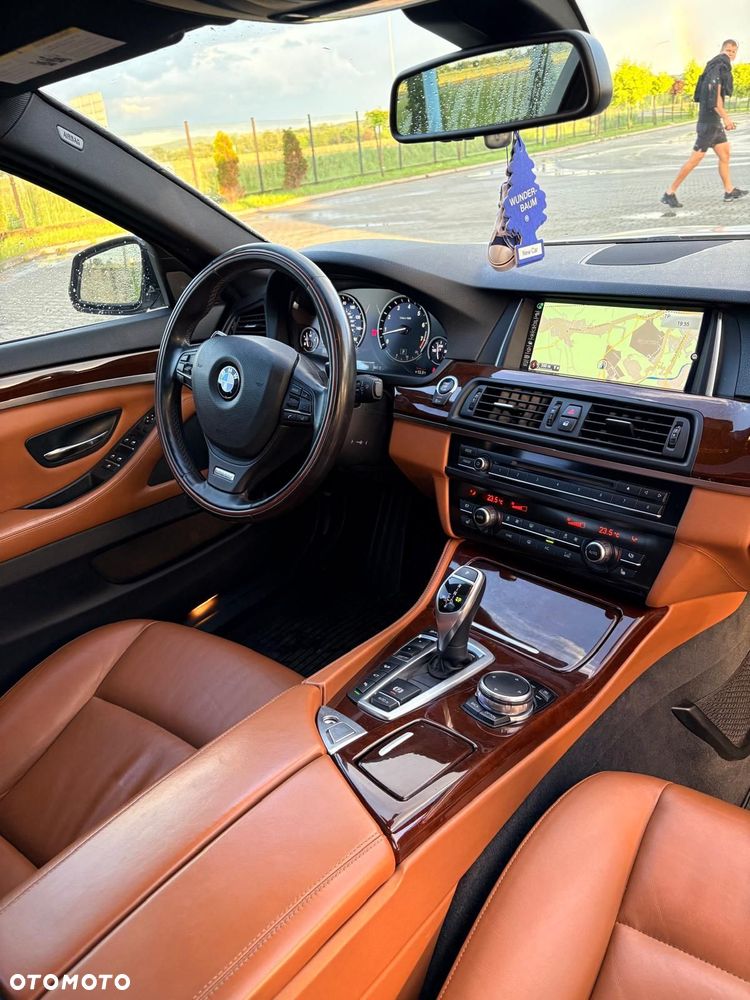 BMW Seria 5 535i xDrive Sport-Aut Luxury Line - 21