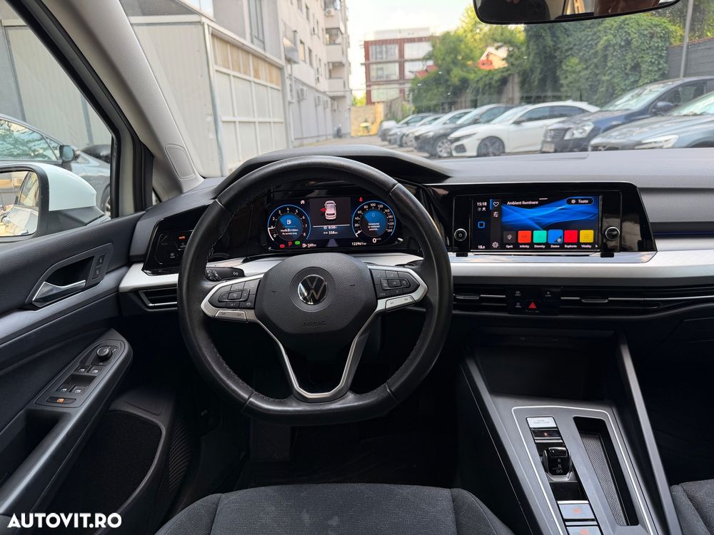 VOLKSWAGEN Golf 2021 — imagine 7