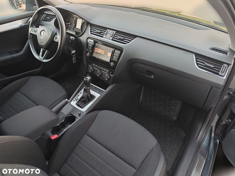 Skoda Octavia 1.4 TSI Joy DSG - 19