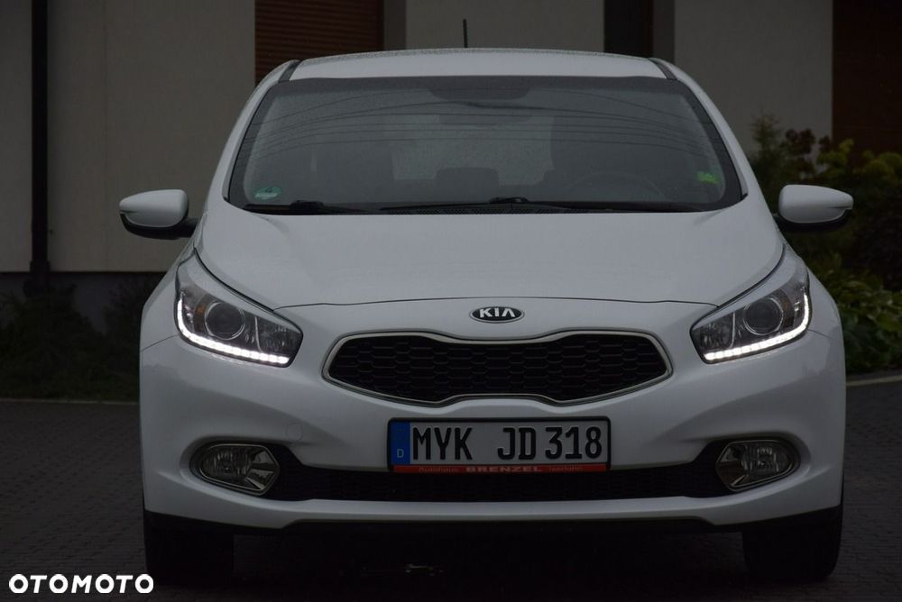 Kia Ceed 1.4 CVVT Dream Team Edition - 3