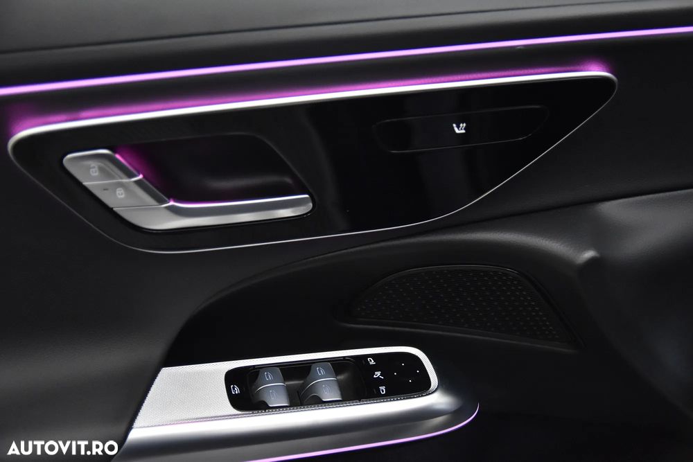 Mercedes-Benz E - 16