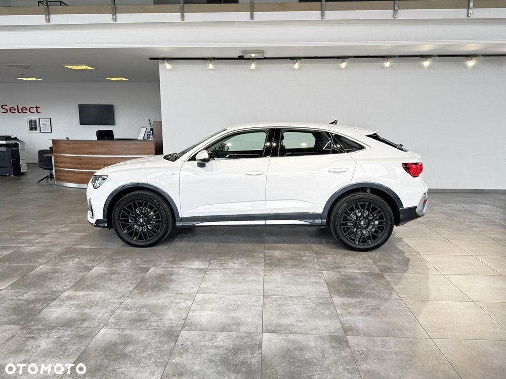 Audi Q3 Sportback - 6