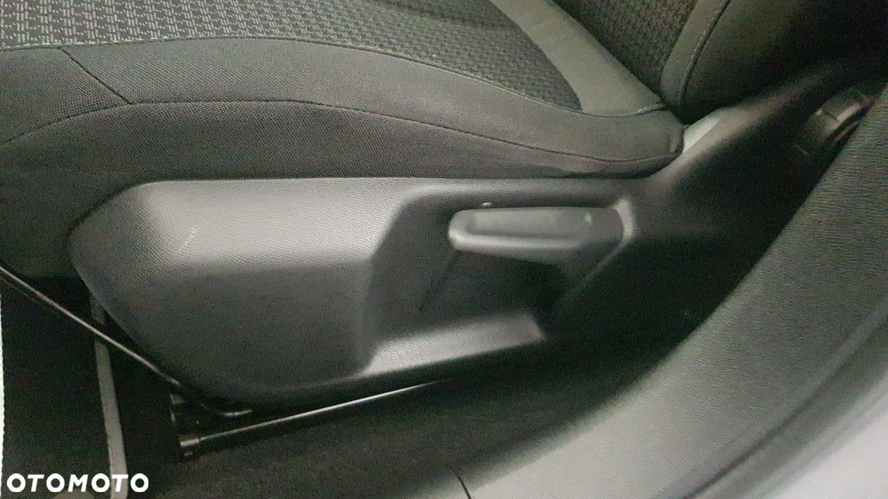 Peugeot 308 - 25
