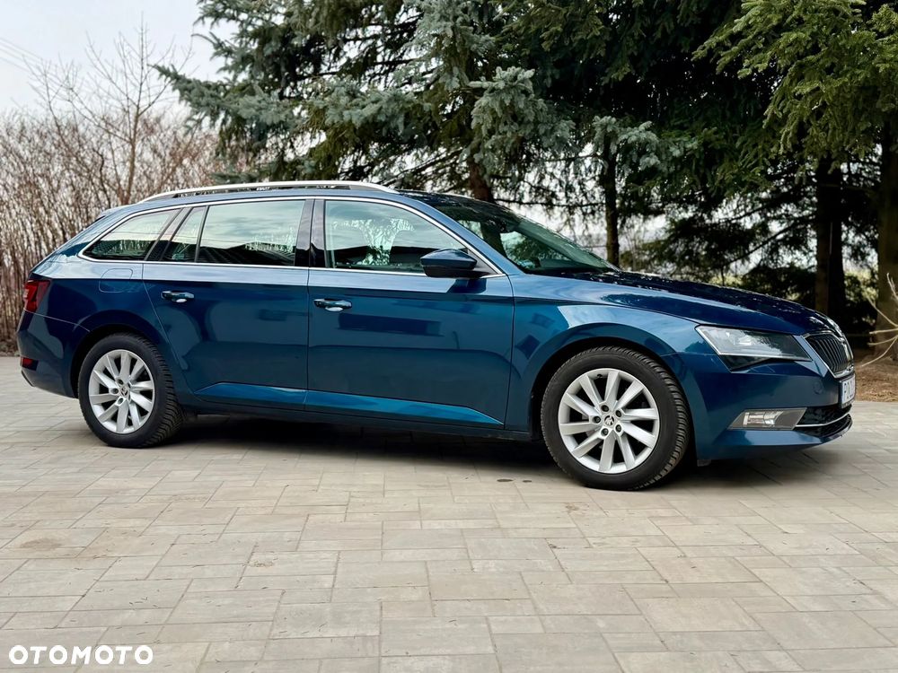 Skoda Superb 2.0 TDI Style DSG - 8