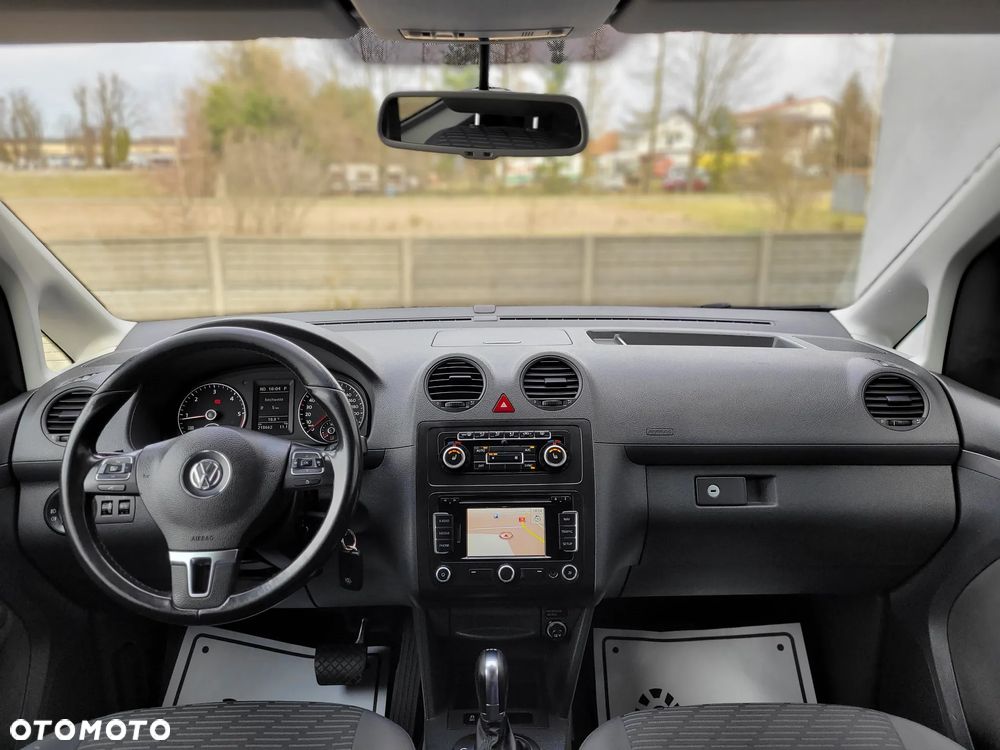 Volkswagen Caddy Highline DSG - 26