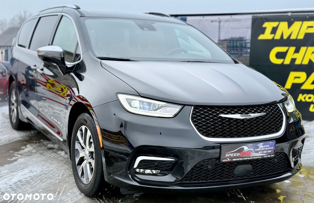 Chrysler Pacifica - 2