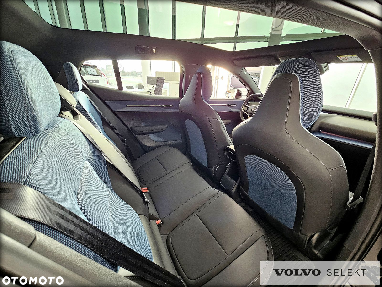 Volvo EX30 - 32